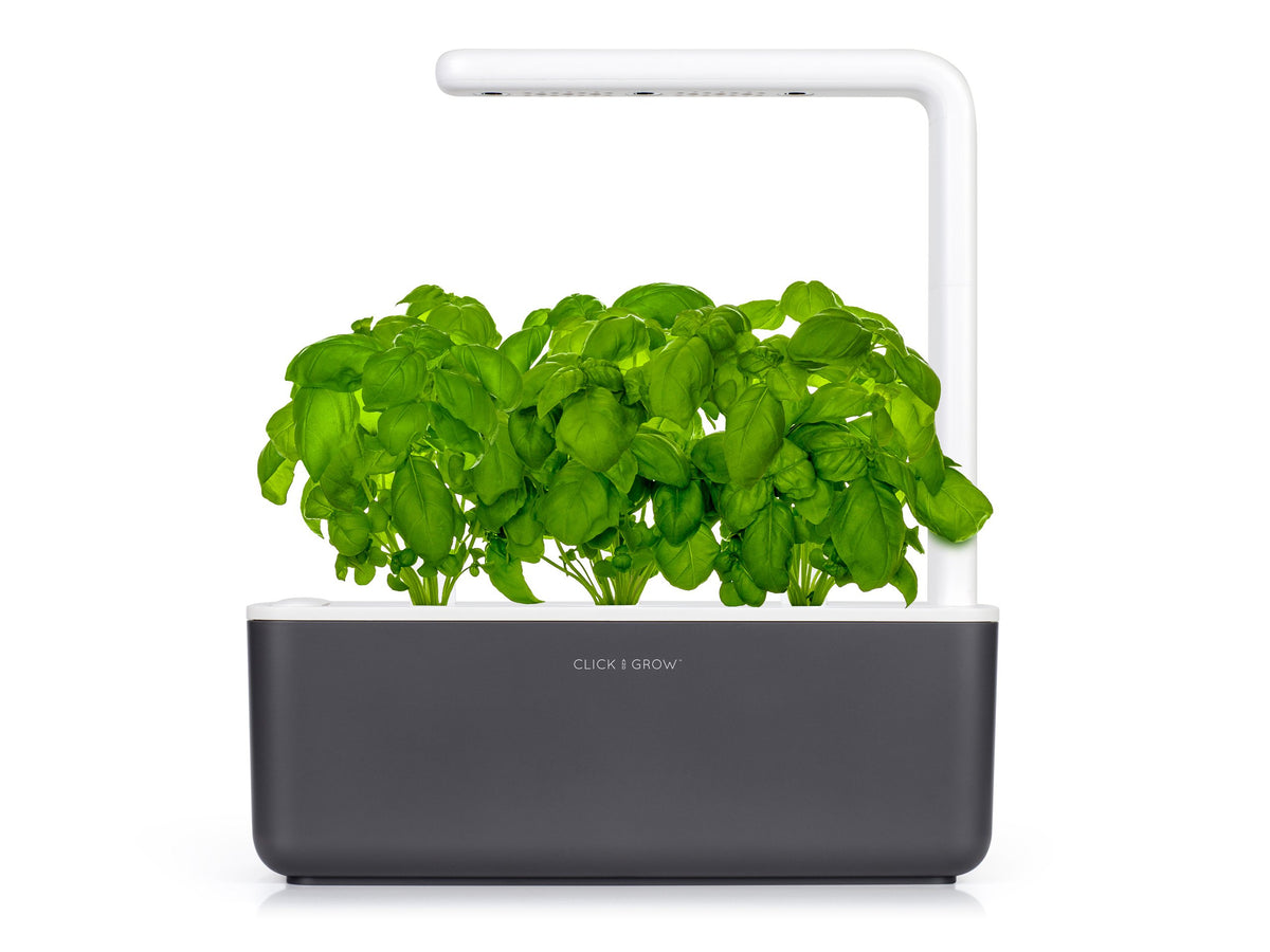 The Smart Garden 3 / Grow basil at home with an indoor garden by Click & Grow. The best plant growing kit out there!